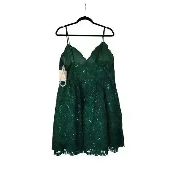 Jules And Cleo Green Lace Mini A Line Dress Spaghetti Strap Scalloped Neckline - Picture 2 of 14